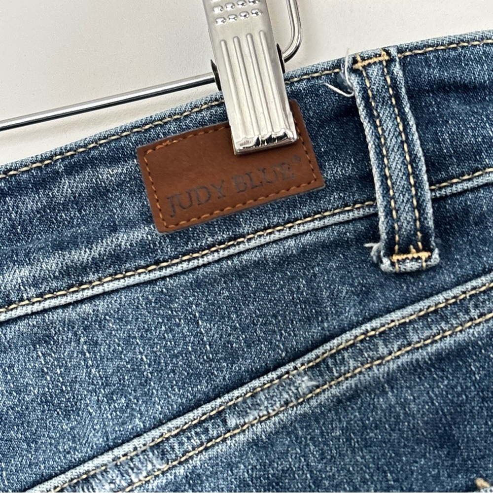 Judy Blue Distressed Denim Jean Shorts Size 2XL / 38 waist x 4 in inseam *J15 - Picture 13 of 14